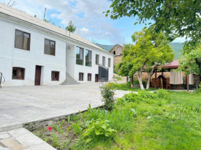 Spitak tun